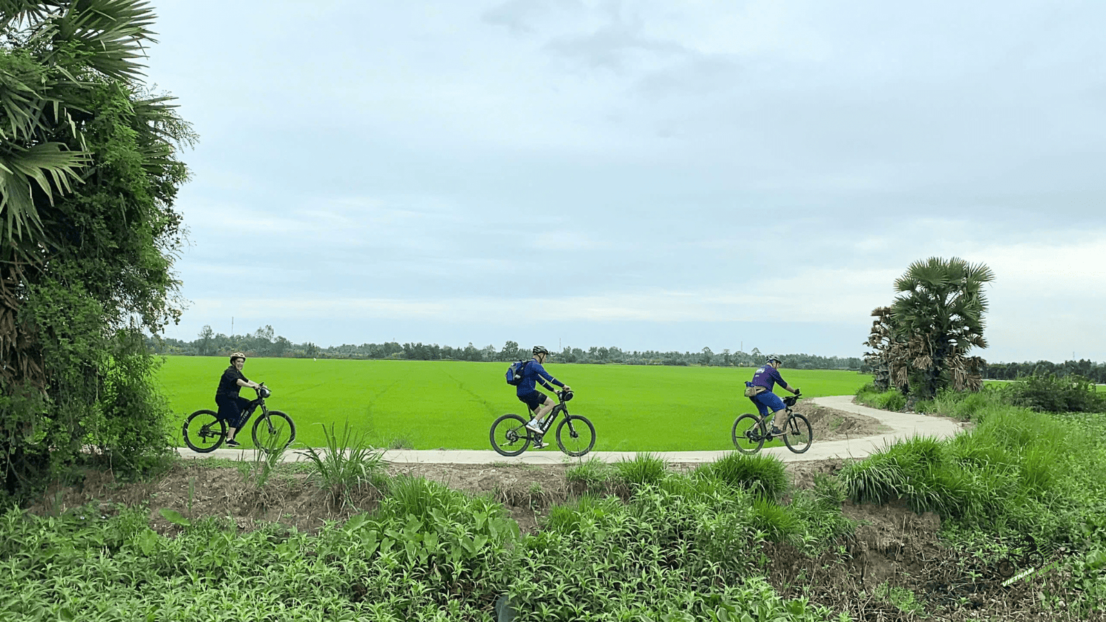 Cycling Mekong Delta to Con Dao Island 4 Days